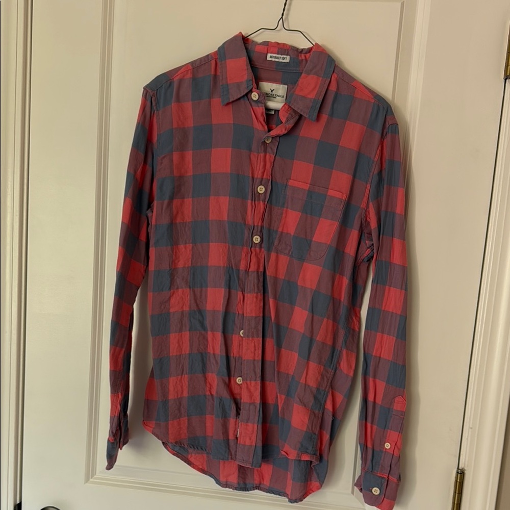 American Eagle Outfitters Red and Blue Casual Button Down Shirt